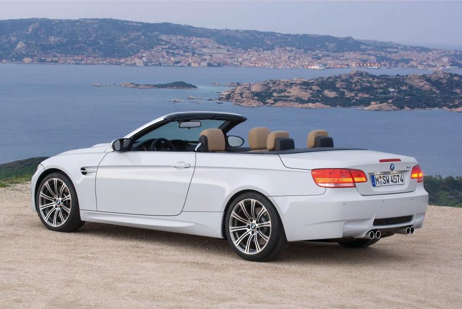  BMW M3 Convertible 2009 года  (фото 23 из 59)